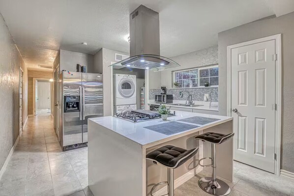 Microwave, oven, stovetop, dishwasher