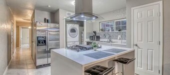 Close to All, Duplex B, Downtown, Comfortable,Safe