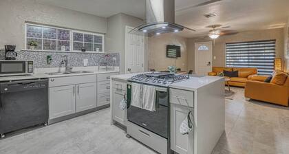 Close to All, Duplex B, Downtown, Comfortable,Safe