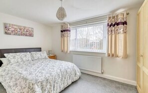 1 chambre, Wi-Fi gratuit, draps fournis