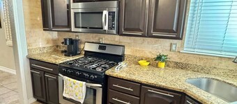 Rare to find a Desert Jewel, West Side, 3 Bedrooms