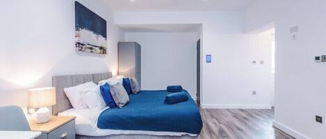 1 bedroom, free WiFi, bed sheets