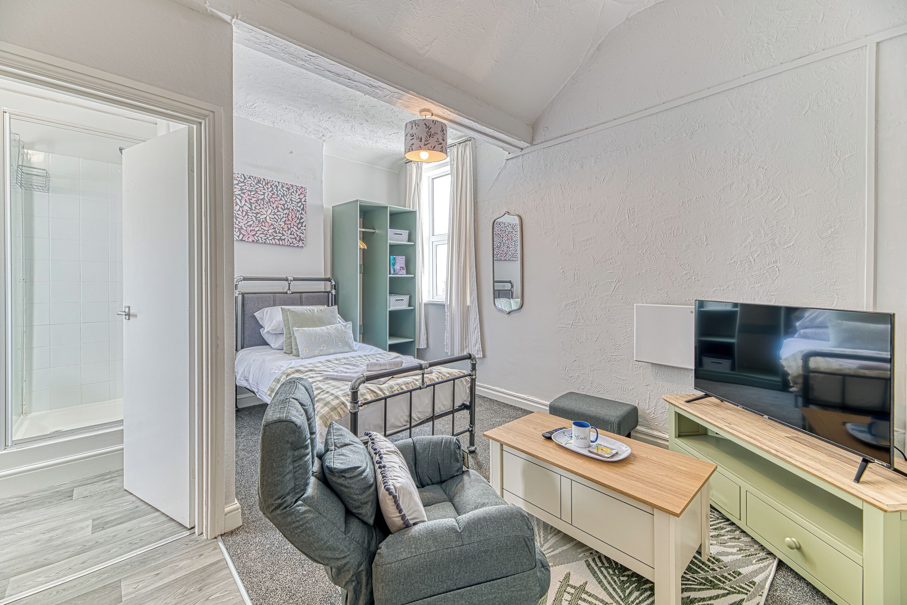 免费 WiFi、床单