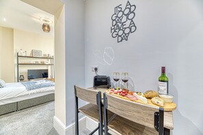 Dining - Chester Heights by Guestz (Chester)