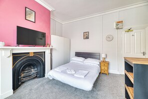 Wi-Fi de cortesia, roupa de cama