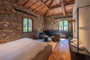 8 Schlafzimmer, Bügeleisen/Bügelbrett, WLAN, Bettwäsche