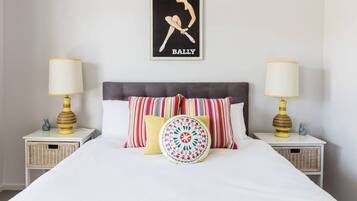 3 bedrooms, desk, iron/ironing board, WiFi