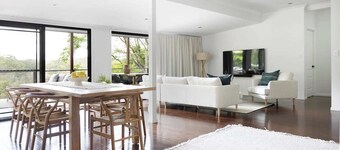 Luxury Hinterland Hideaway with Breathtaking Views