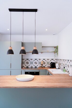 Microwave, oven, stovetop, dishwasher
