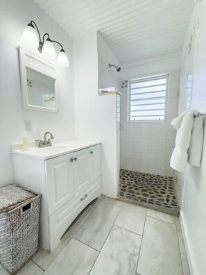 Towels - 3BR/3BA Villa + Private Pool & Hot Tub (Cruz Bay)