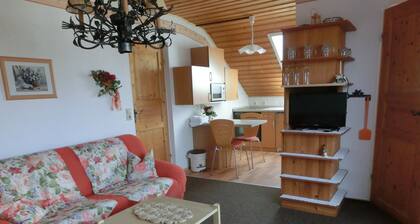 Ferienwohnung in der Nähe des Brombachsees (bis 4 Personen)