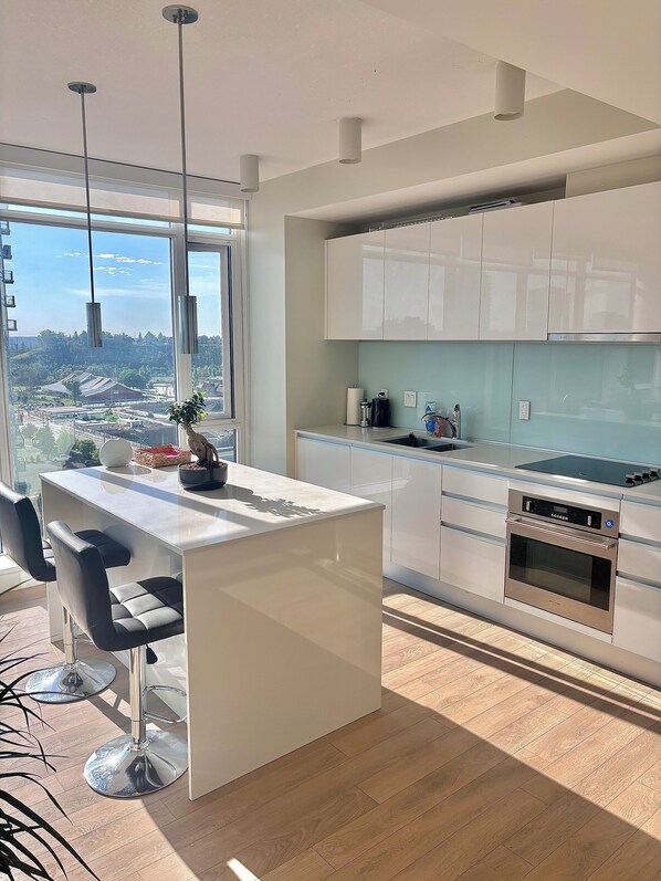 Microwave, oven, dishwasher