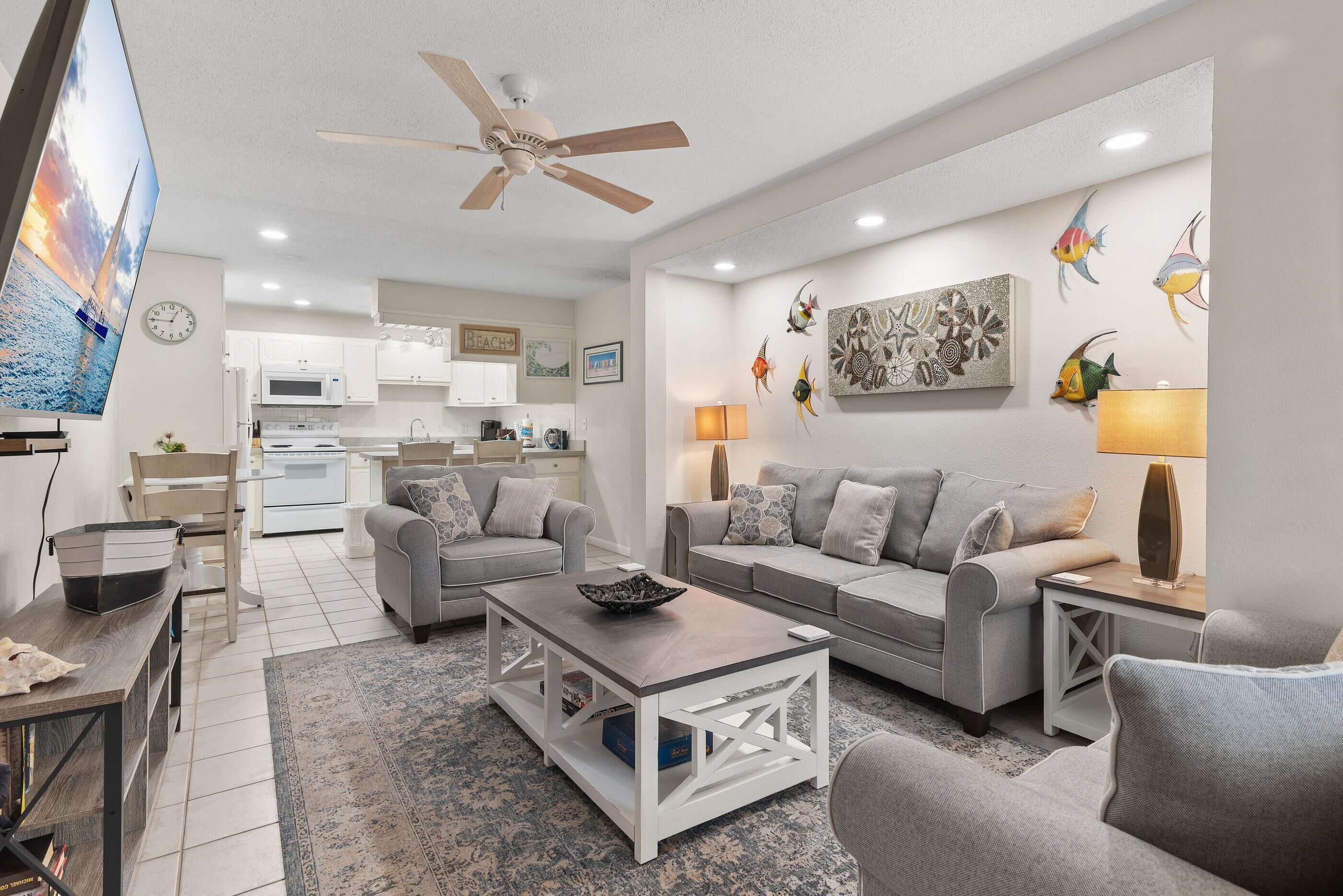 Condo, várias camas (Capri by the Gulf 126) | Área de estar