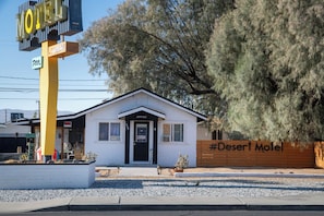 Exterior - Desert Motel Ridgecrest, CA (Ridgecrest)
