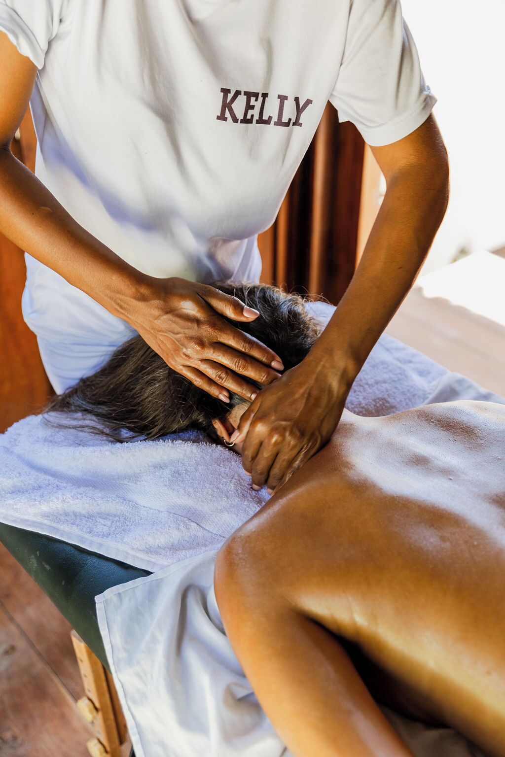 En pågående massagebehandling.