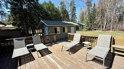 "Fairway to Heaven' – Walk to Golf, Beach, Lake, Bar & More!