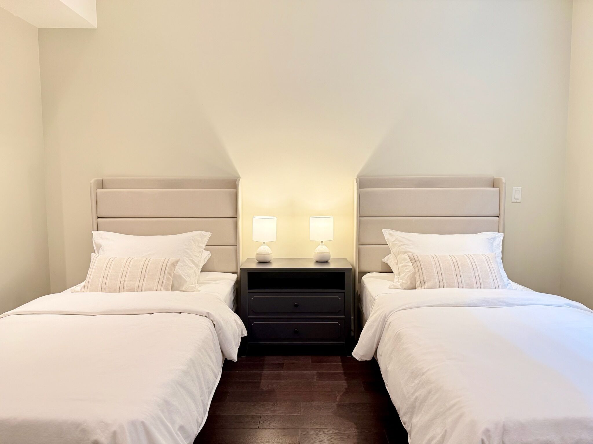 2 bedrooms, desk, iron/ironing board, free WiFi