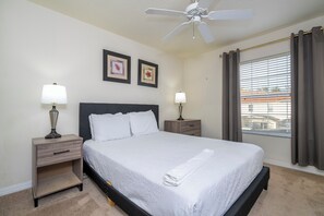 3 bedrooms, iron/ironing board, WiFi, bed sheets