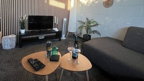 スマートテレビ、書庫、ビデオライブラリ