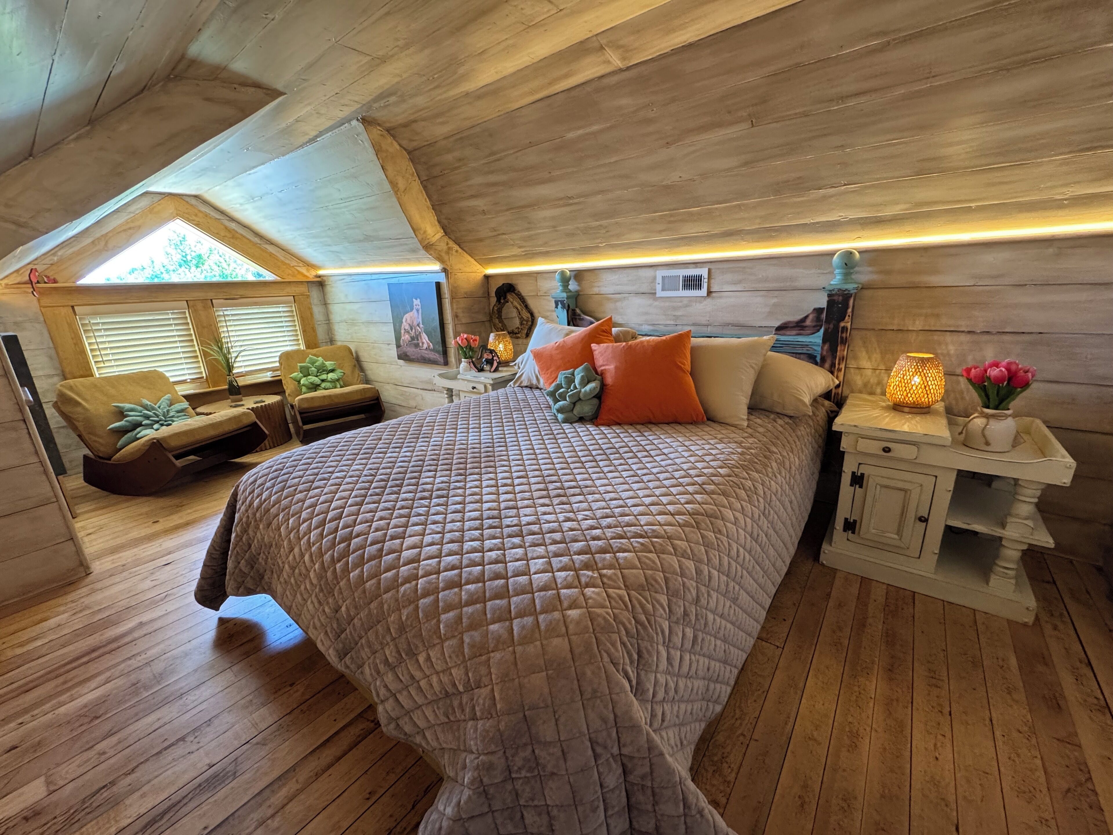 3 bedrooms, iron/ironing board, travel crib, free WiFi