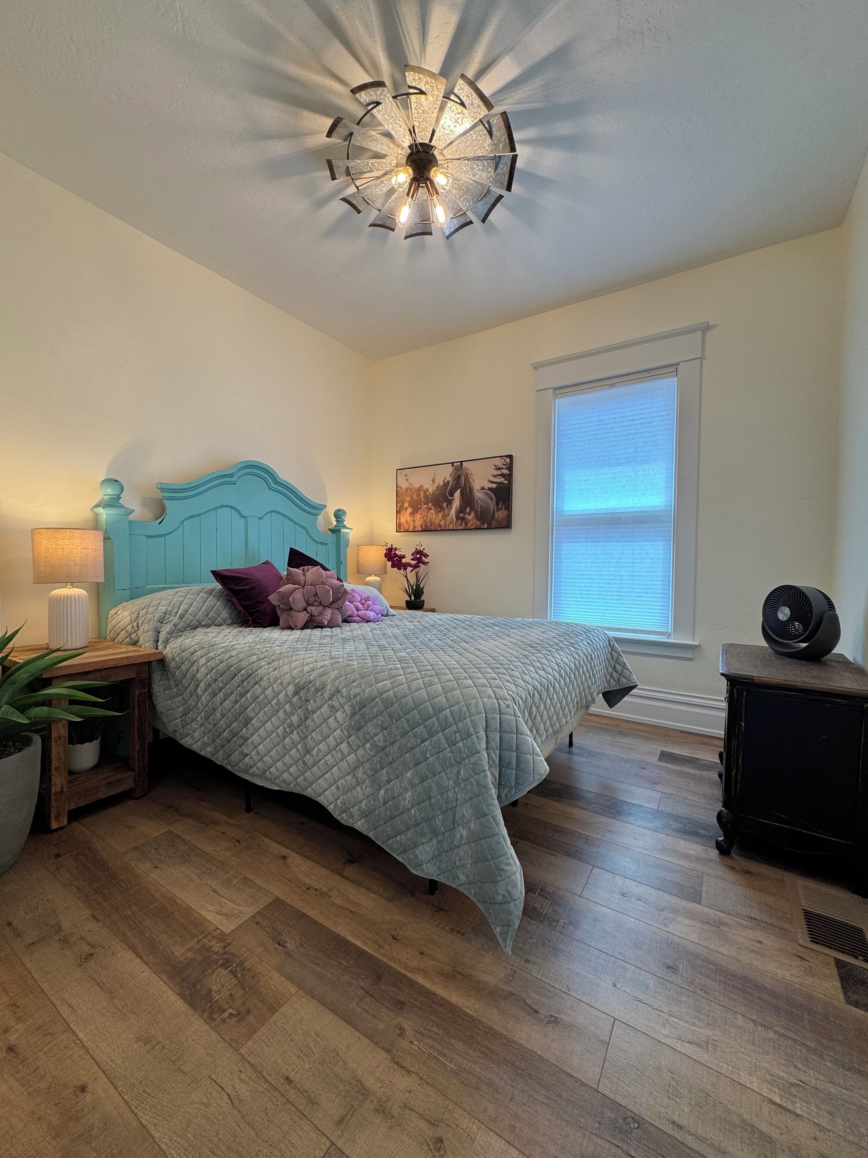 3 bedrooms, iron/ironing board, travel crib, free WiFi