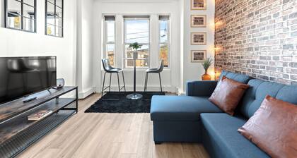 Oasis on the Hudson River: NYC Views & Vibes, Charming 2 Bedroom with Wifi