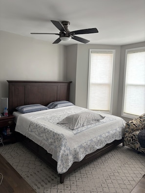 3 bedrooms, desk, iron/ironing board, free WiFi