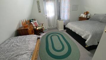 4 bedrooms, WiFi, bed sheets