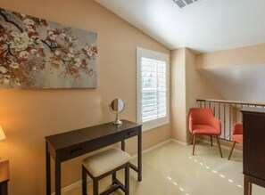 Interior - Cozy Desert Condo with Office in Phoenix/Anthem (Phoenix)