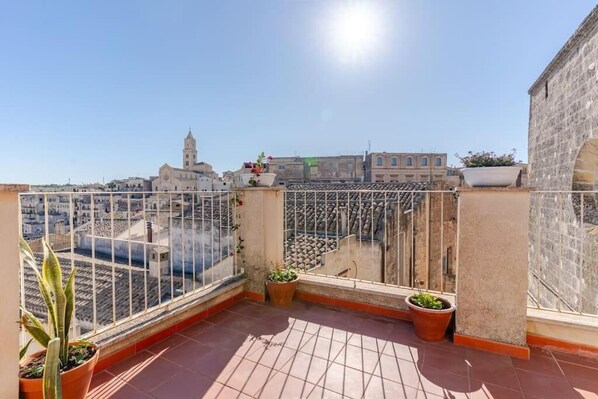 Deluxe Double Room, City View | Terrace/patio - Residenza Già Antico Forno (Matera)