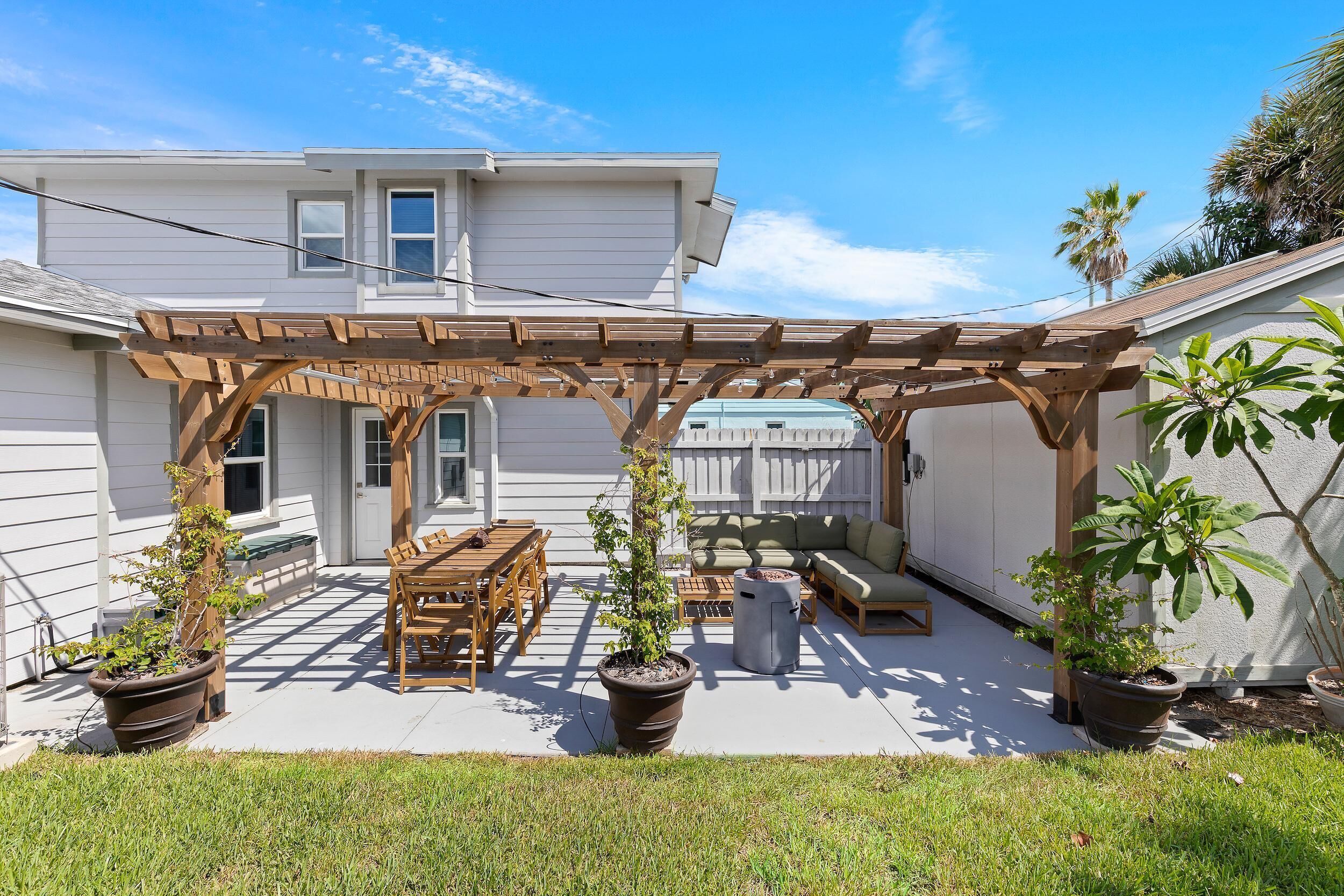 House, Multiple Beds (Smyrna Sol) | Outdoor dining