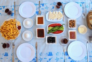 Desayuno completo incluido todos los días