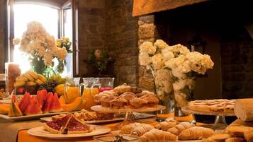 Petit déjeuner buffet compris tous les jours