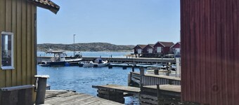 West Coast house 50m from the harbor in Edshultshall | SE09108