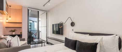 1 slaapkamer, een strijkplank/strijkijzer, wifi, beddengoed