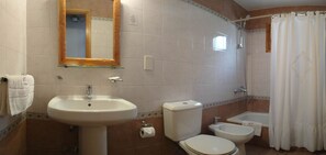 Superior-Ferienhaus, Gartenblick | Badezimmer