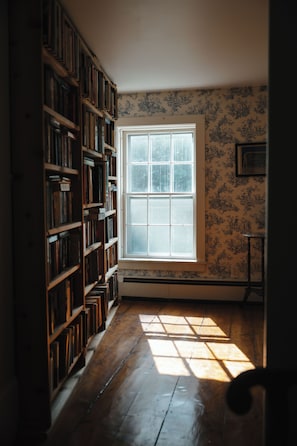 Interior - Charming waterfront 9-bedroom historic estate in Harpswell (Harpswell)