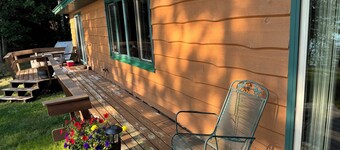 Lake House Retreat on Beautiful Fence Lake, 2-Bedroom with WiFi, AC