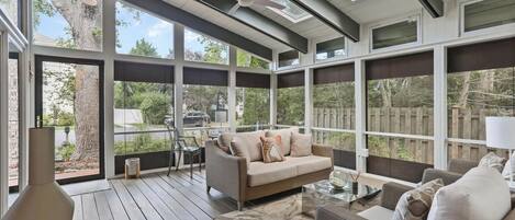 House, Multiple Beds, Kitchen, Garden View (CHESAPEAKE STREET 122) | View from room