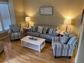 Ferienhaus, Mehrere Betten, Balkon (LAGUNA DRIVE 21083) | Wohnbereich