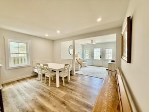 House, Multiple Beds, Kitchen, City View (RODNEY STREET 110)