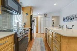Casa, várias camas, cozinha, vista para o jardim (ST LOUIS STREET 24) | Cozinha privada | Cafeteira/chaleira