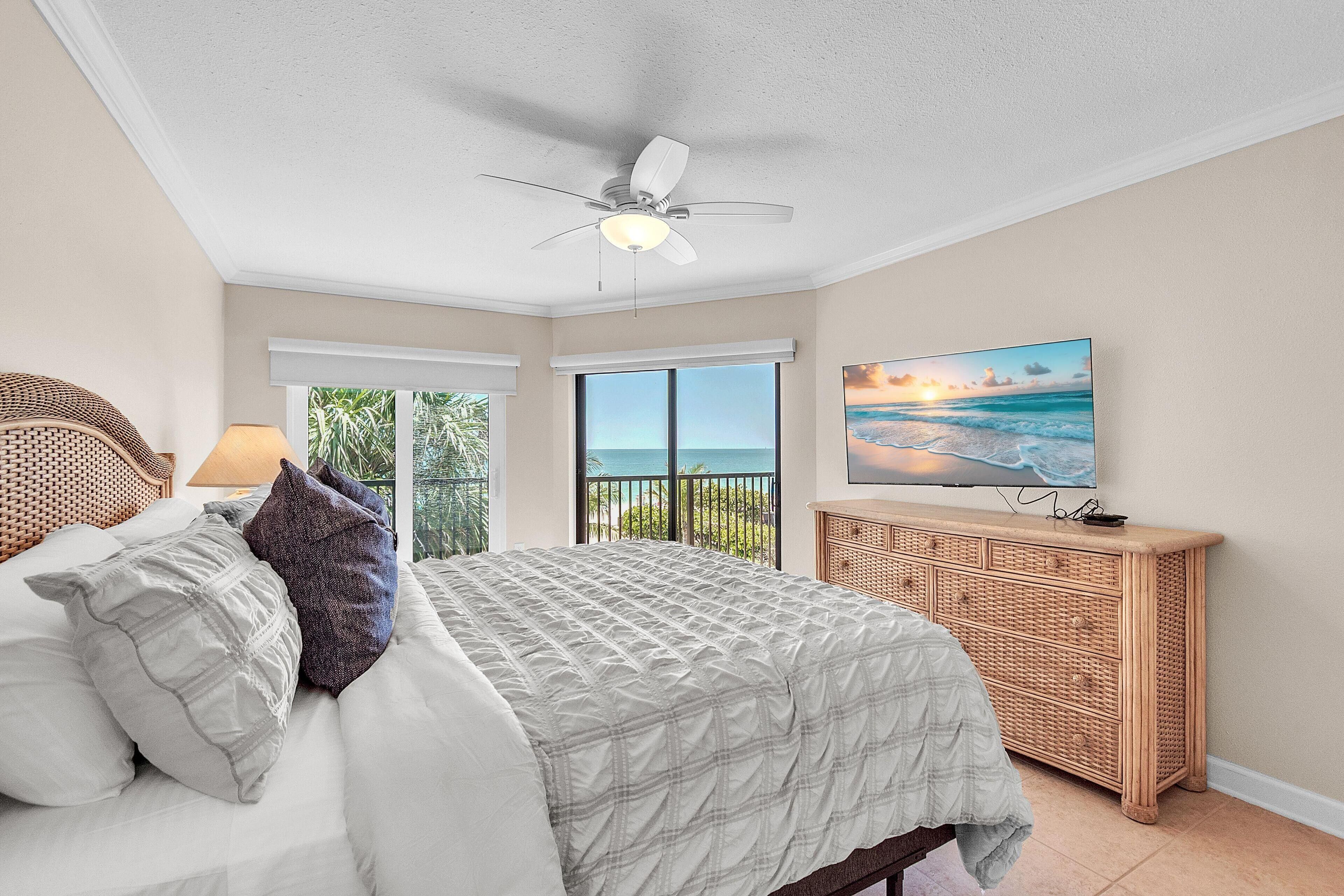Condo, Multiple Beds (Land's End 11-306 Beach Front - Premi)
