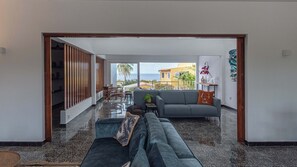 Televisión y estéreo 