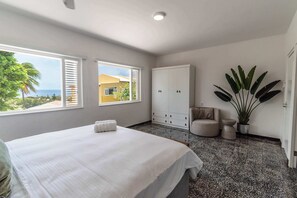 4 chambres, fer et planche à repasser, Wi-Fi, literie fournie