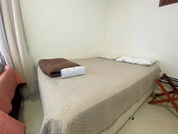 Wifi gratis y ropa de cama