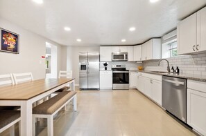 Microwave, oven, stovetop, dishwasher