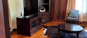 JD's Battle House Bungalow