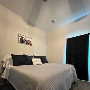 2 bedrooms, desk, iron/ironing board, travel cot