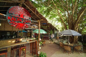 Mặt tiền nơi lưu trú